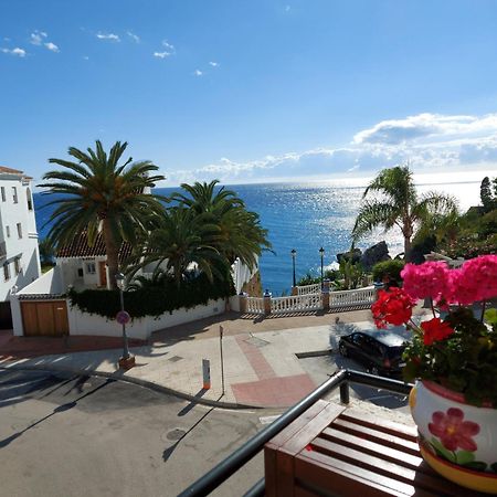 Апартаменты Spectacular Sea Views, 2 Bed,2 Bath Нерха Экстерьер фото