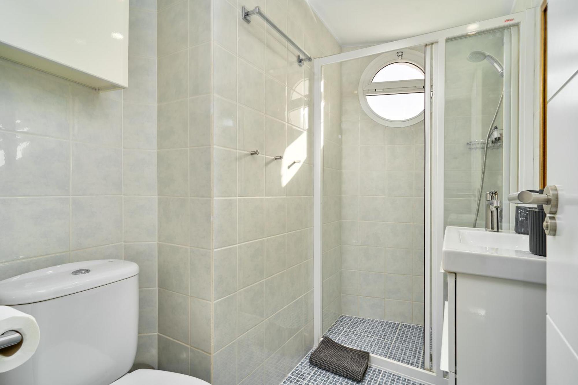 Апартаменты Spectacular Sea Views, 2 Bed,2 Bath Нерха Экстерьер фото
