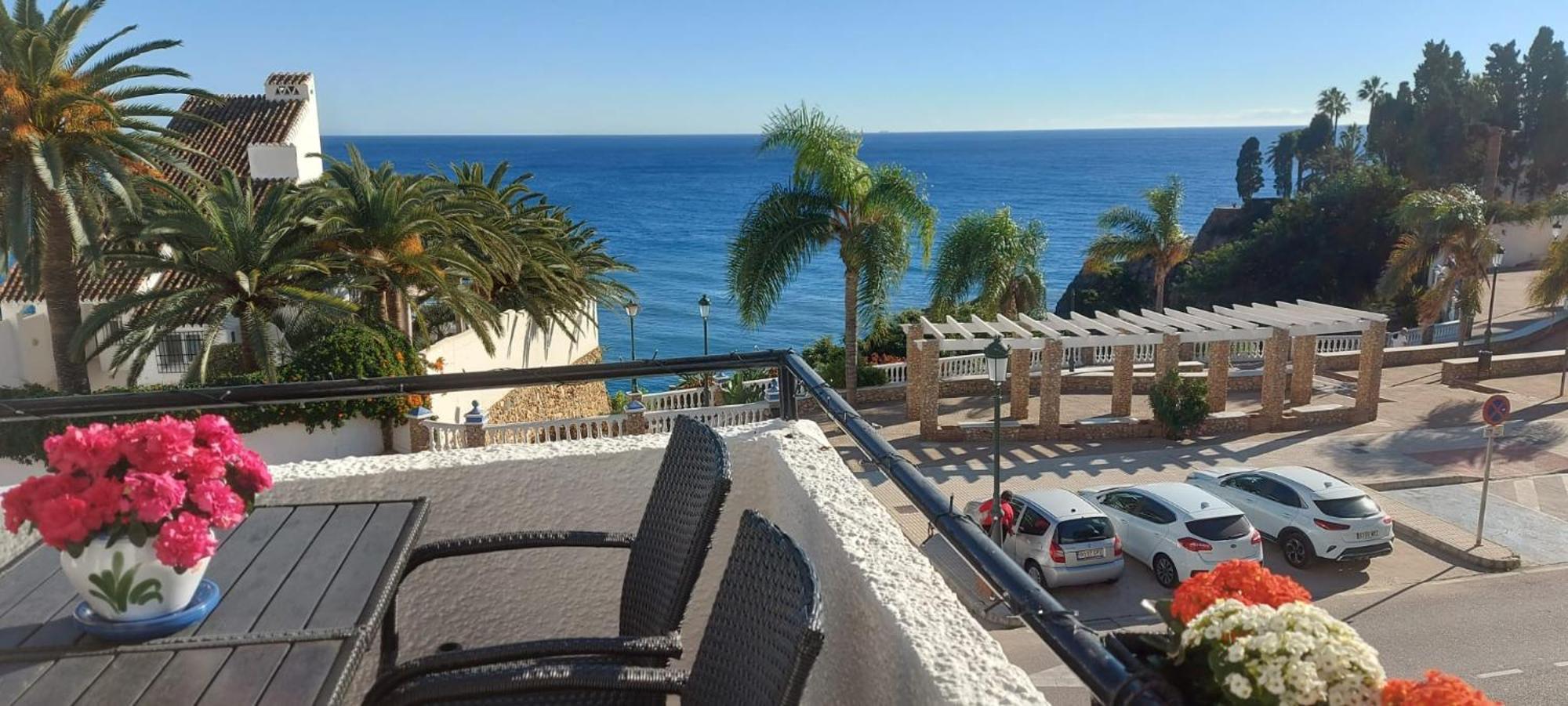 Апартаменты Spectacular Sea Views, 2 Bed,2 Bath Нерха Экстерьер фото