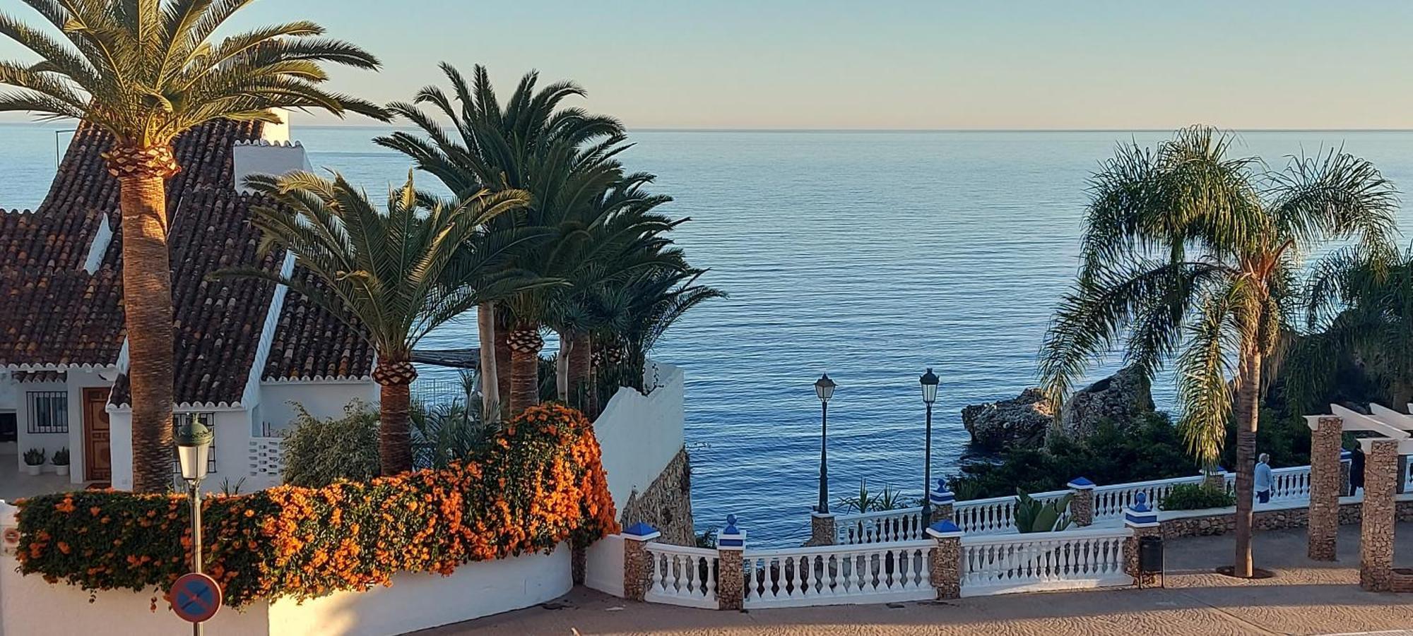 Апартаменты Spectacular Sea Views, 2 Bed,2 Bath Нерха Экстерьер фото